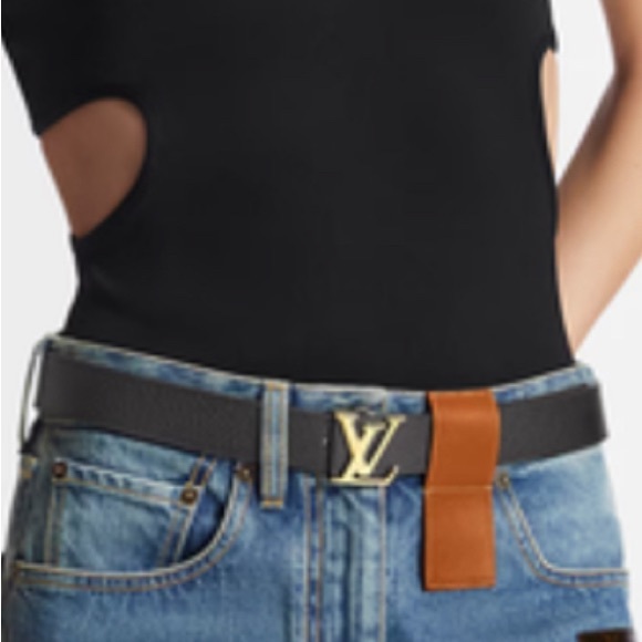 LUIS VUITTON (LV) Initiales Reversible Belt - Picture 6 of 6